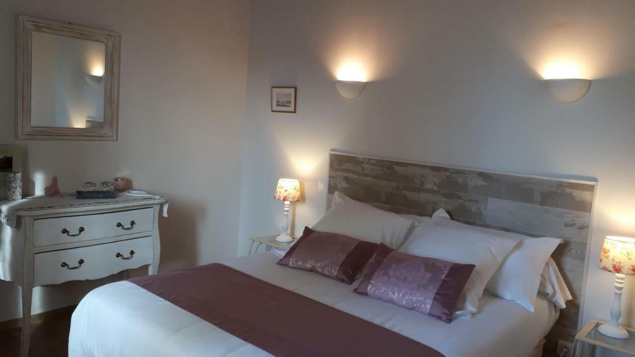Bed and Breakfast Le Domaine Du Mijarnier Montbeugny Exterior foto