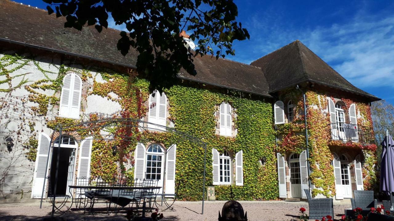 Bed and Breakfast Le Domaine Du Mijarnier Montbeugny Exterior foto
